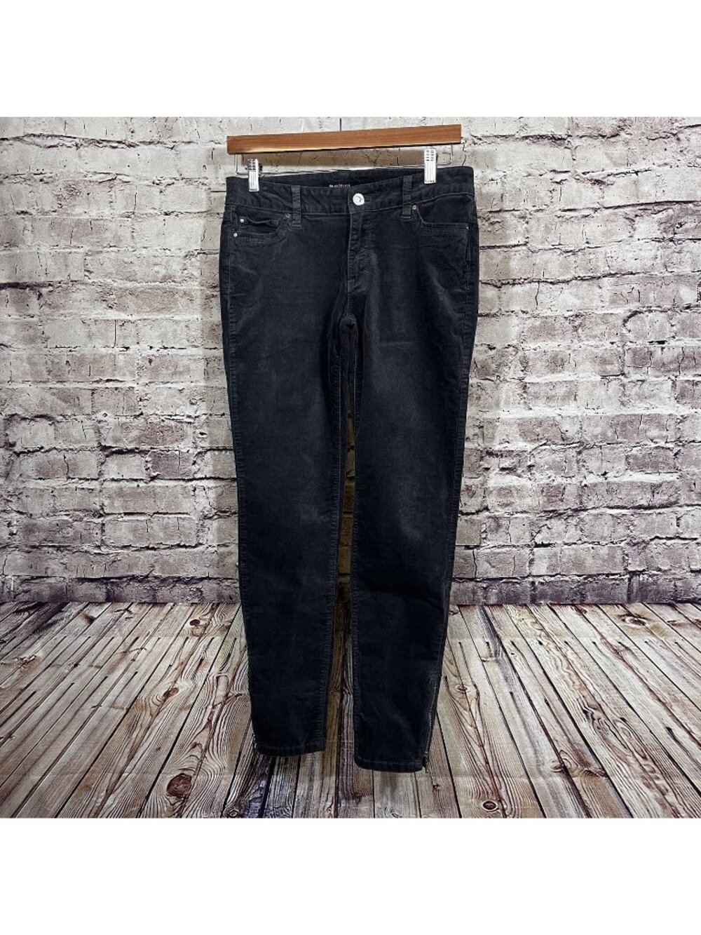 White House Black Market Gray Velvet Skinny Zipper Leg Pants